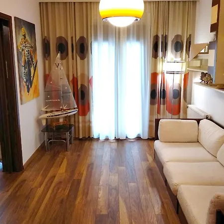 Pop Apartment *